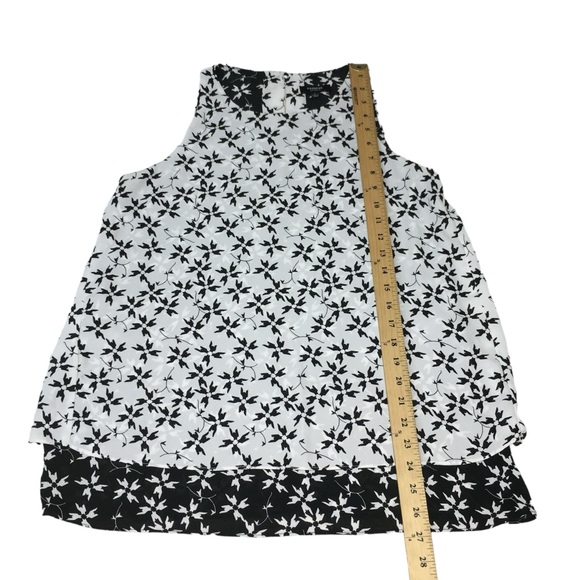 Premise Studio Layered Split Back White Black Print Sleeveless Top Womens Small - Picture 4 of 10